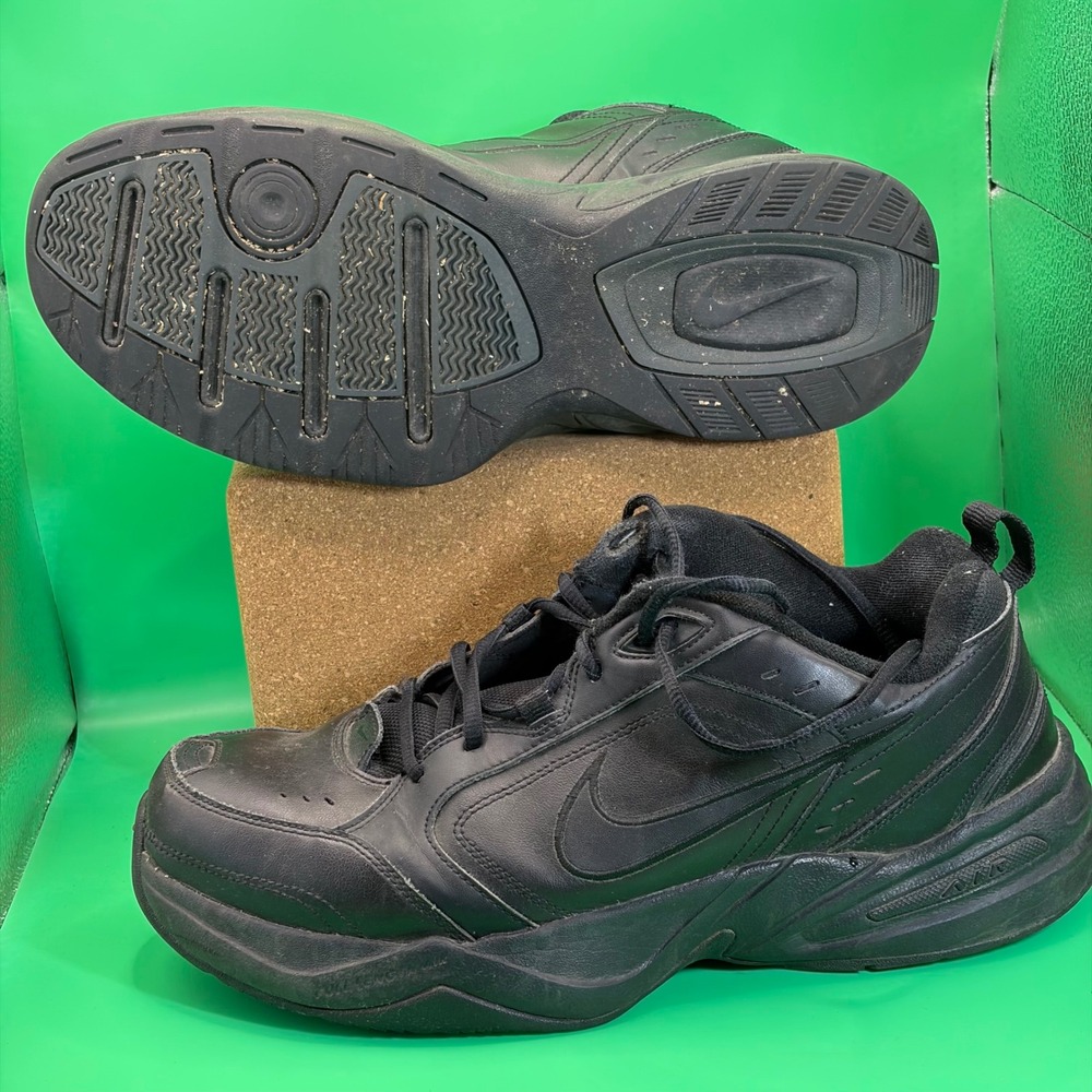 Nike Air Monarch IV Walking‎ Shoes Mens 11 Black Corrections Security Sneakers